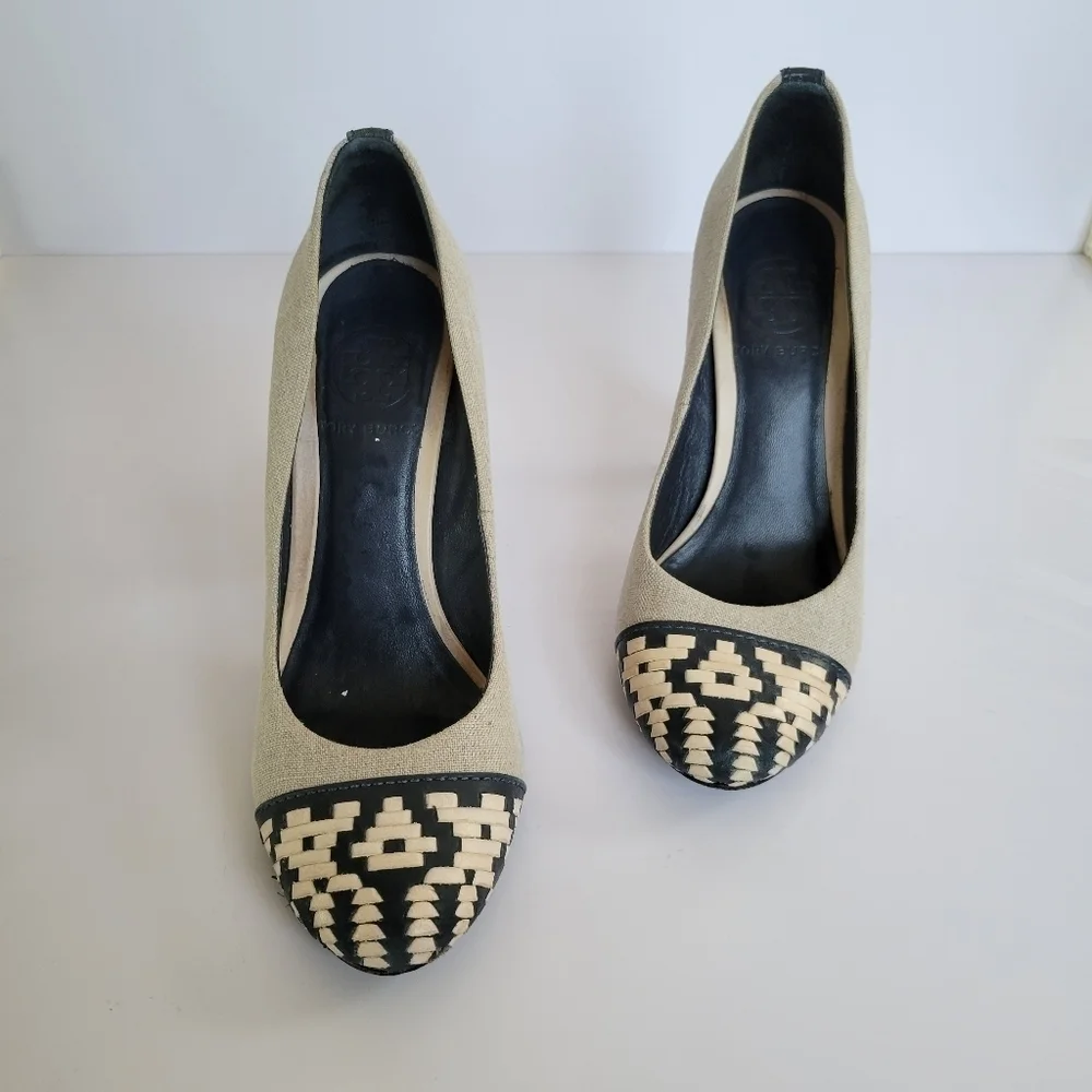 Tory Burch Woven Leather and Canvas Round Toe Pump
